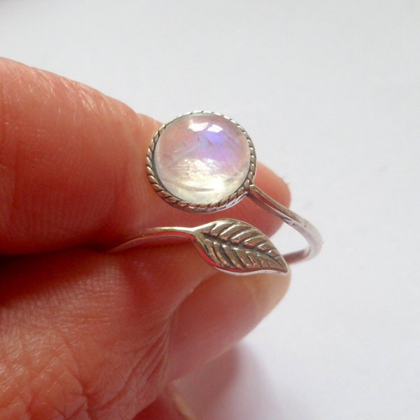 Blue moonstone ring, sterling silver, moonstone feather ring, stacking ring, rainbow moonstone ring,  elegant  8mm cabochon, white opal ring