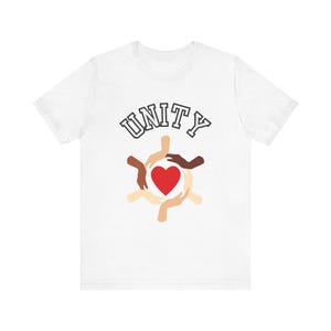Camiseta "União de corações e mãos" | Camiseta de solidariedade à diversidade