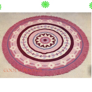 Crochet Rug Pattern - Vintage Shabby Chic Rug Crochet - 43 Inch Round Rug PDF Crochet Pattern