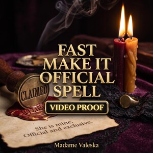 Puede incluir: Un documento con el texto "She is mine. Official and exclusive." y "Madame Valeska" presenta un sello de cera con la palabra "CLAIMED". Dos velas encendidas, una roja y una amarilla, están junto a un anillo dorado y una etiqueta "VIDEO PROOF".
