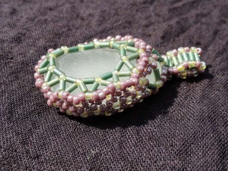 Seaglass Woven Bead Pendant image 4