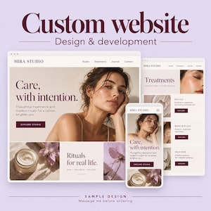 Op de afbeelding: Een voorbeeld van een aangepast websiteontwerp en ontwikkeling voor het merk Mira Studio. De lay-out toont een desktop-, tablet- en mobiele interface met een zacht kleurenpalet, schreefletters en afbeeldingen van huidverzorging.