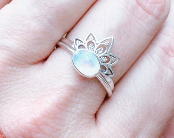 Bohemian Lotus Moonstone Ring Set in Sterling Silver // Horizontal Oval Rainbow Moonstone Ring with Arch Stacking Rings