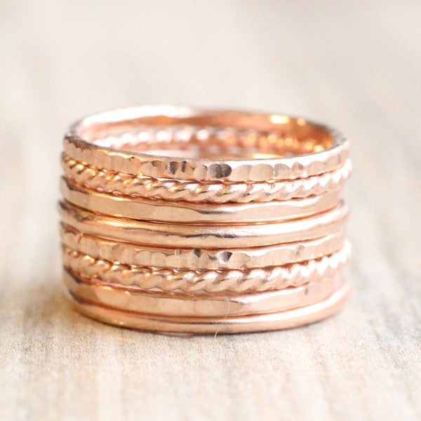 Conjunto de anillos apilables de oro rosa // Conjunto de 8 anillos apilables rellenos de oro rosa de 14K