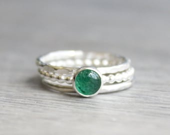 Emerald Green Aventurine Ring Set // Set of 3 Sterling Silver Aventurine Rings // Stacking Rings // May Birthstone Gift // Gemstone Ring Set