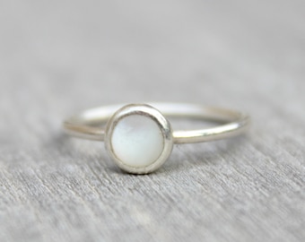 Sterling Silver Pearl Ring // Silver Mother of Pearl Stacking Ring // Sterling Silver Ring // Pearl Ring // June Birthstone Ring