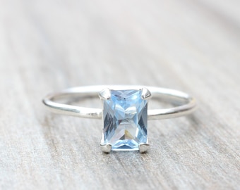 Aquamarine Ring // Aquamarine Cubic Zirconia Sterling Silver Emerald Cut Ring // 7x5mm Birthstone Stacking Ring // March Birthstone Ring