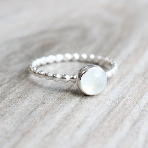 Sterling Silver Moonstone Ring // Silver Rainbow Moonstone Stacking Ring // June Birthstone Ring // Bezel Set Gemstone Ring / Moonstone Ring