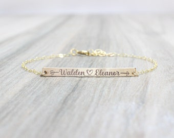 Personalisiertes 14k Gold Filled Bar-Armband: Namen, Daten, Initialen
