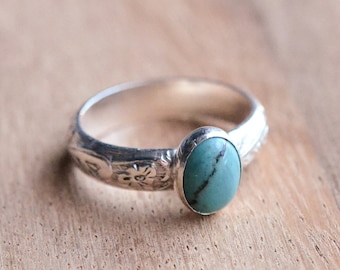 Sterling Silver Turquoise Ring // Genuine Turquoise Ring // Oval Turquoise Stacking Ring // December Birthstone Ring // Thick Band Ring
