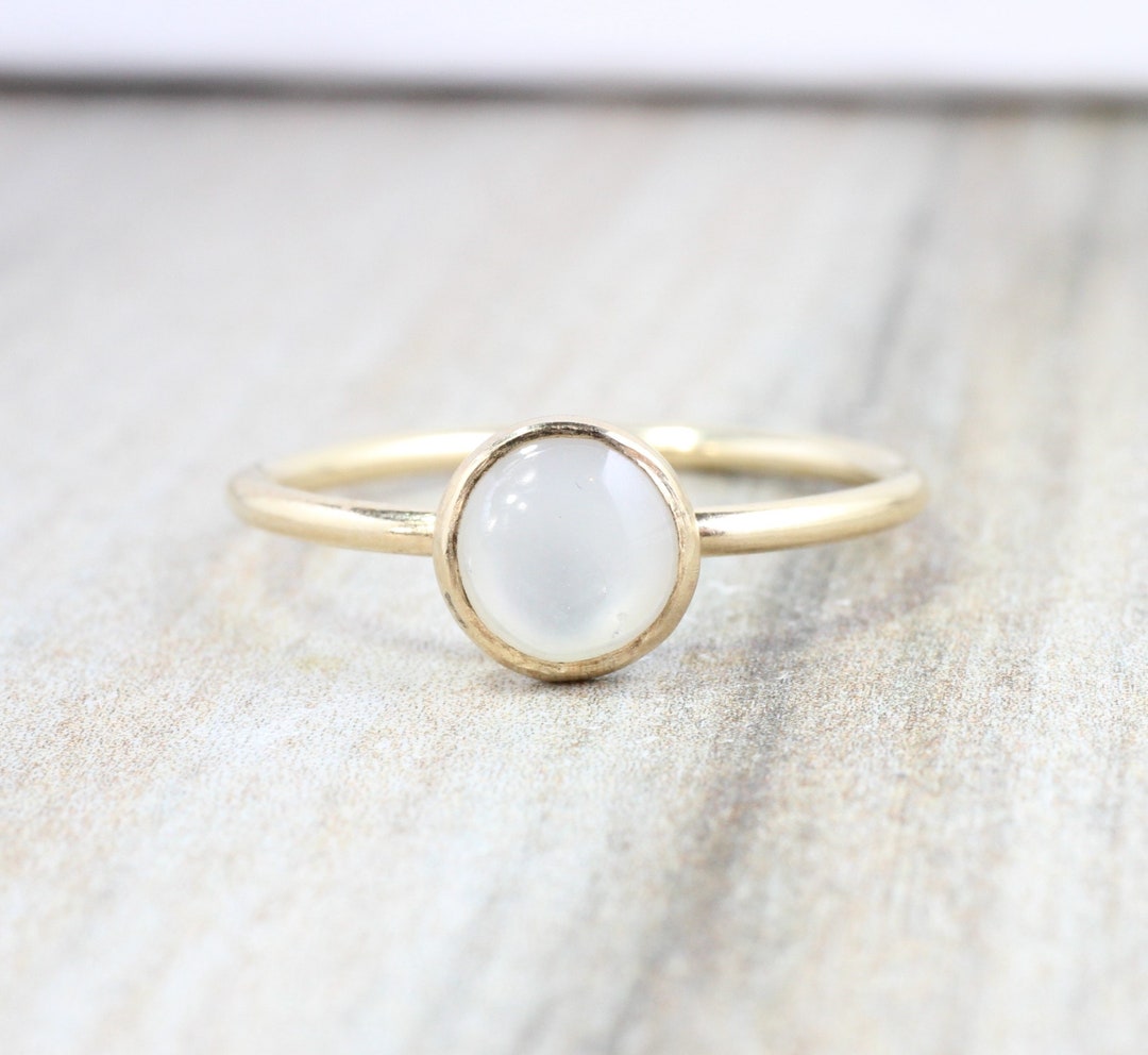 Gold Pearl Ring // 14k Gold Filled Mother of Pearl Stacking - Etsy