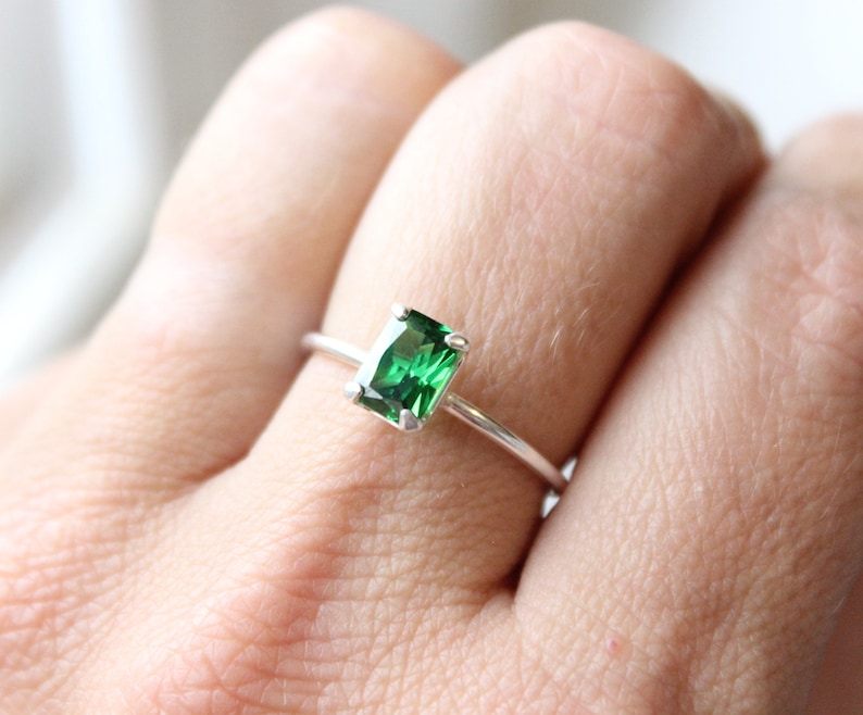 Sterling Silver Emerald Cut Emerald Ring // 7x5mm Emerald Cut Birthstone Stacking Ring // May Birthstone Ring // Simple Silver Ring image 6