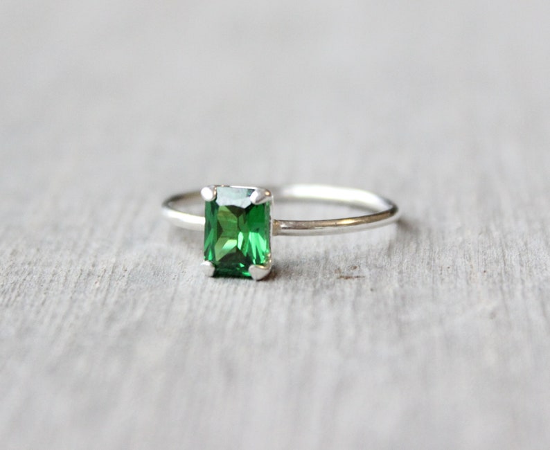 Sterling Silver Emerald Cut Emerald Ring // 7x5mm Emerald Cut Birthstone Stacking Ring // May Birthstone Ring // Simple Silver Ring image 5