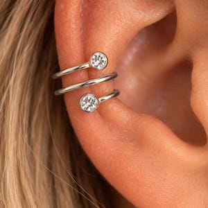 Sterlingzilveren oormanchet met dubbele edelsteen • Geen piercings • Minimalistische kraakbeenmanchet Sterling Silver