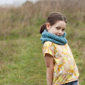 KNITTING PATTERN Mallory Cowl Quick Knitted Ribbed Infinity Reversible Worsted Child & Adult Version PDF image 1