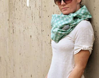 SEWING PATTERN | Commuter - Infinity Cowl Scarf Cowl Modern - PDF