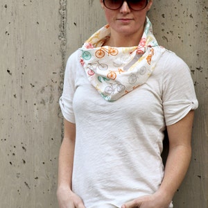 SEWING PATTERN Commuter Infinity Cowl Scarf Cowl Modern PDF image 2