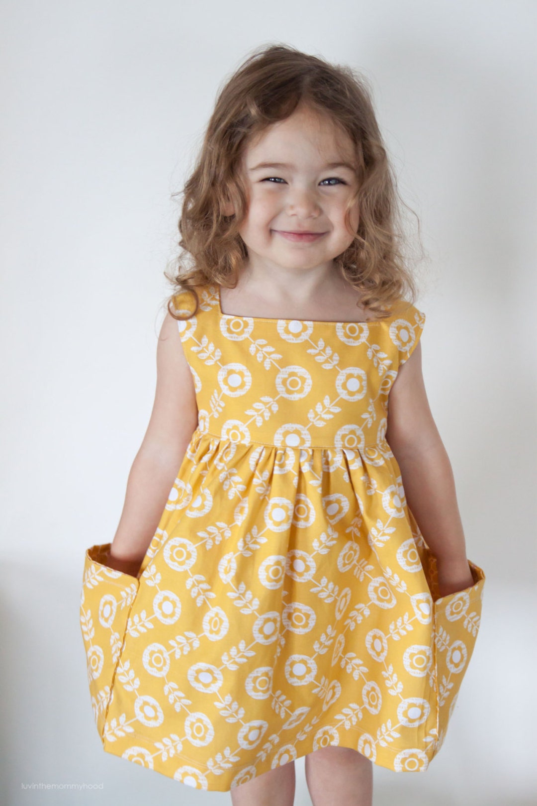 SEWING PATTERN | Sally Dress - Vintage Modern Large Pockets Square ...
