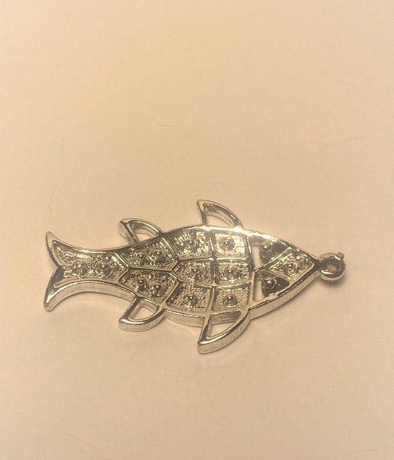 Vintage Silver Tone & Jewel Tone Enamel Fish Pend… - image 4