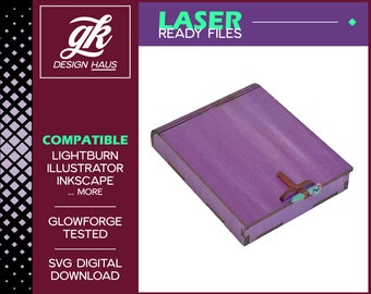Puede incluir: Caja de madera púrpura con tapa con bisagras y un pequeño pestillo de metal. La caja es compatible con Lightburn, Illustrator, Inkscape y Glowforge. El texto "LASER READY FILES" está en la parte superior de la imagen.