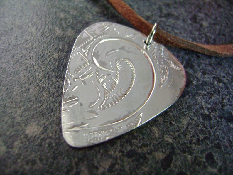 GUITAR PICK Guitar Pick Necklace, Pick Pendant, Gift for Musician, Unisex Jewelry, Guitar Pendant, Eco Friendly Jewelry, GPSP27 image 2