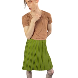 Vintage // White Stag 1960s Wool Double Pleated, Knee Length, Seaweed Green, Moss Green // USA