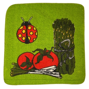 Vintage // Lime Green Cannon Terrycloth Ladybug, Asparagus, Chives, & Tomato Wash Cloth, Cotton, Polycotton Bath Towel, Made in 1970s // USA