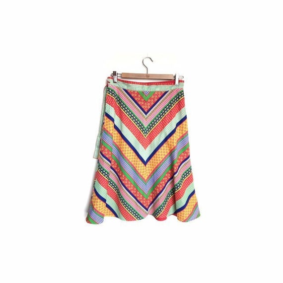 Vintage // HANDMADE Rainbow Chevron Wrap Around Ti