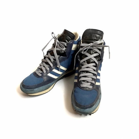 Vintage // ADIDAS Alaska Hiking Sneaker 
