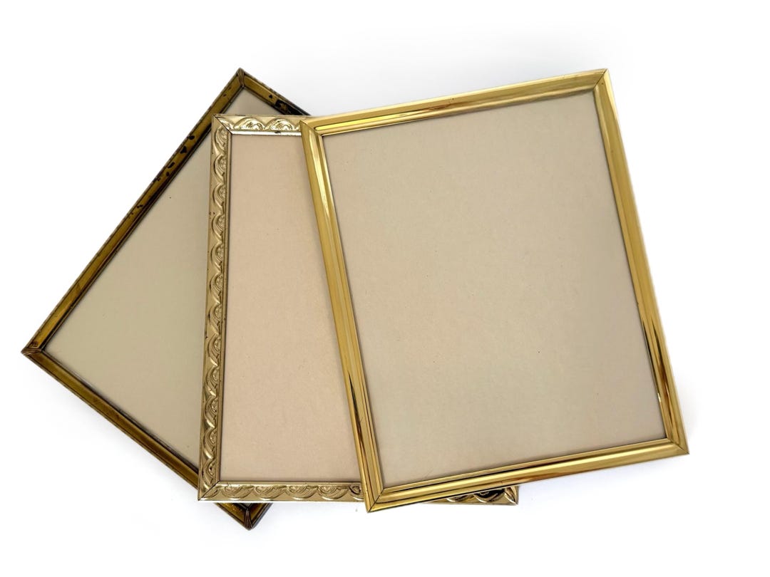 Vintage // Gold Tone 8x10 Picture Frame Brass Metal Wall Frame Glass ...