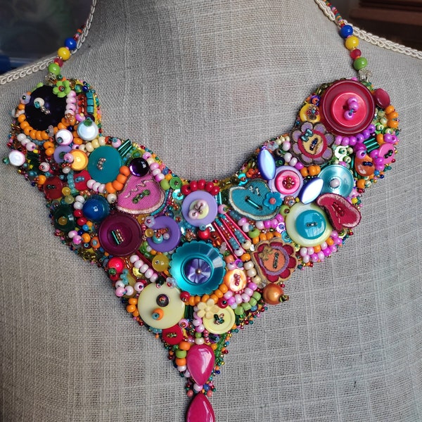 Collier plastron Multicolore fait à 4 mains