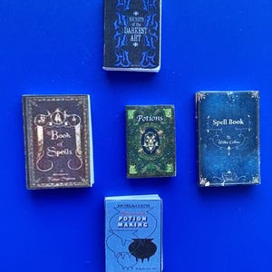 1:12 Miniature Dollhouse Halloween Witch Books Spells Potions Witchery Halloween Decor Dolls House Interior Miniature Scene 1/12th Scale
