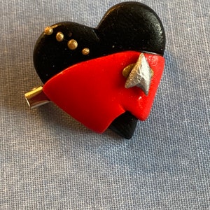 Star Trek TNG inspiriert Fimo Pin Abzeichen inspiriert, Brosche, TNG, Schmuck von Handmade by Ludicris
