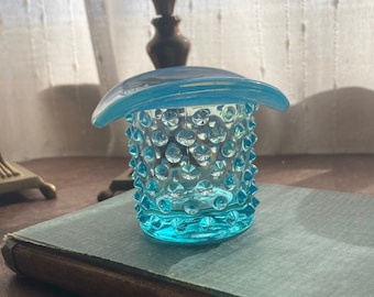 Vintage Fenton Hobnail Top Hut ~ Blauer Mini-Hut ~ Fenton Glas ~ Cottage Dekor
