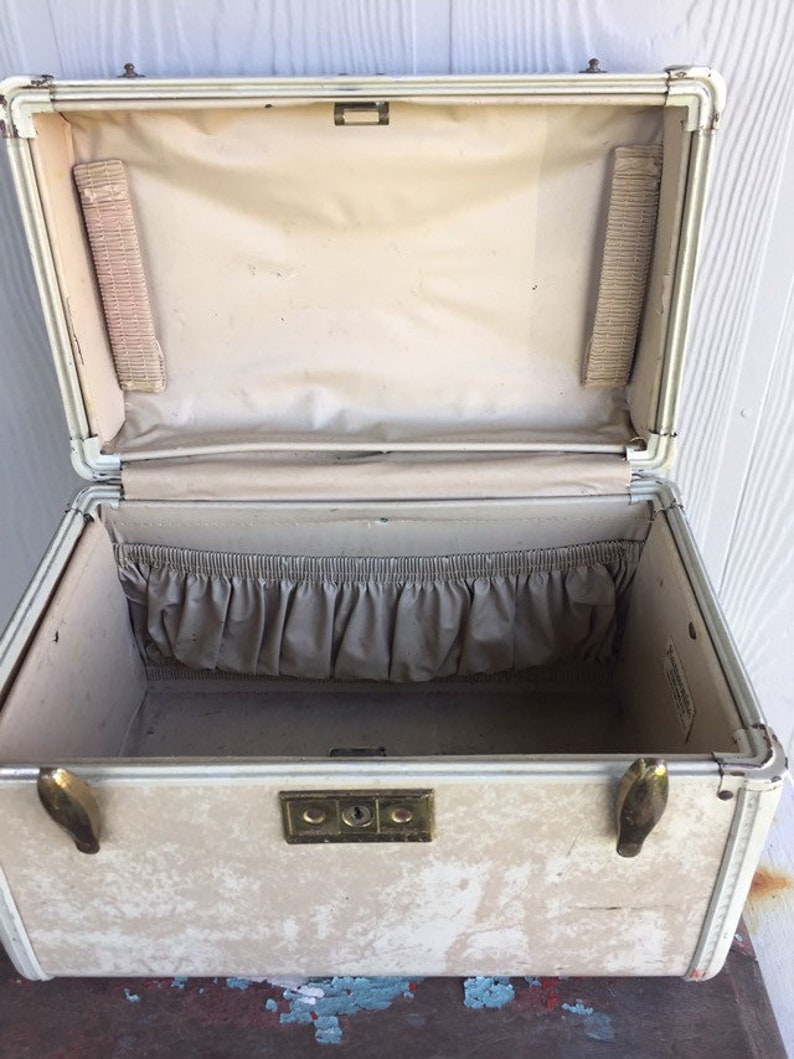 Vintage Samsonite Train Case ~ Samsonite Streamlite Case ~ Cream Marbled Suitcase Luggage