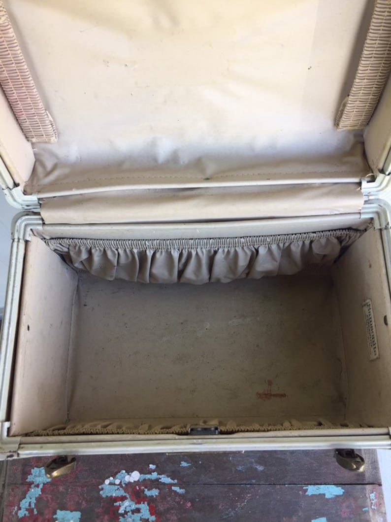 Vintage Samsonite Train Case ~ Samsonite Streamlite Case ~ Cream Marbled Suitcase Luggage