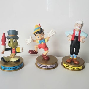 Pinocchio 100 Years of Magic Disney World Figurines Geppetto, Jiminy Cricket, Pinocchio, 1940