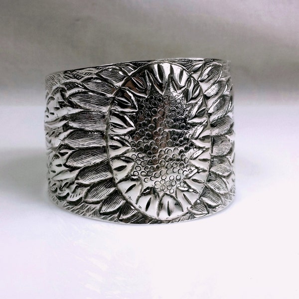 Vintage Bracelet - Signed MACIEL Mexican Silver Repousse Cuff, Hecho en Mexico Jewelry