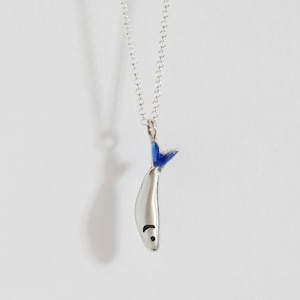 FISH choker necklace, silver chocker necklace, silver sardine, Blue pendant, Fish necklace, Silver chain