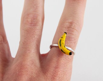 Banana ring, simple ring. Sterling silver ring, Fruit ring, Banana jewelry, yellow ring, yellow banana