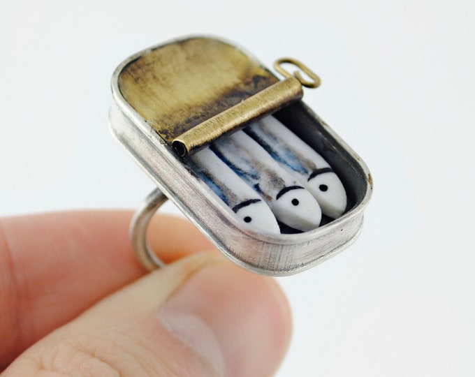 Silver flashy ring, Contemporary ring, PORCELAIN SARDINES, Handmade ring, Modern jewelry, sterling silver ring, Adjustable ring