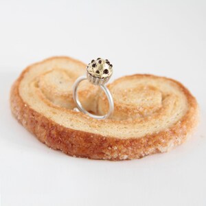 Silver Cupcake ring, adjuntable ring, silver ring, original jewelry, Food Jewels, Original ring, enamel jewelry