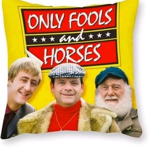 Only Fools And Horses Cushion Cover 45x45cm Printed Both Sides & FREE Snood Neck Warmer Adult Unisex