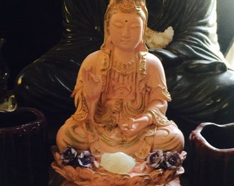 Quan Yin figurine, Kwan Yin, Goddess of Mercy and compassion