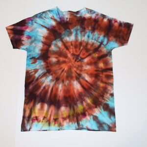 Tie Dye Swirly T Shirt  Hippie Festivals Concerts Unisex Size M V Neck Hanes 100% Cotton