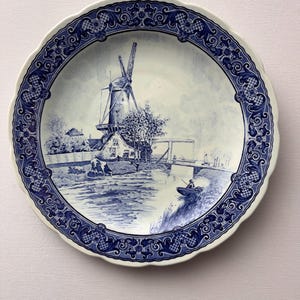 Vintage Delft Blue Wall Plate – Dutch Landscape with Windmill and Drawbridge (Boch / Royal Sphinx)