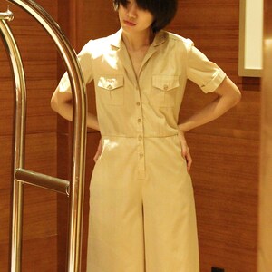 Vintage true 1940s beige tan French workwear shortsleeved flare shorts jumpsuit broilersuit romper button up pockets chic image 2