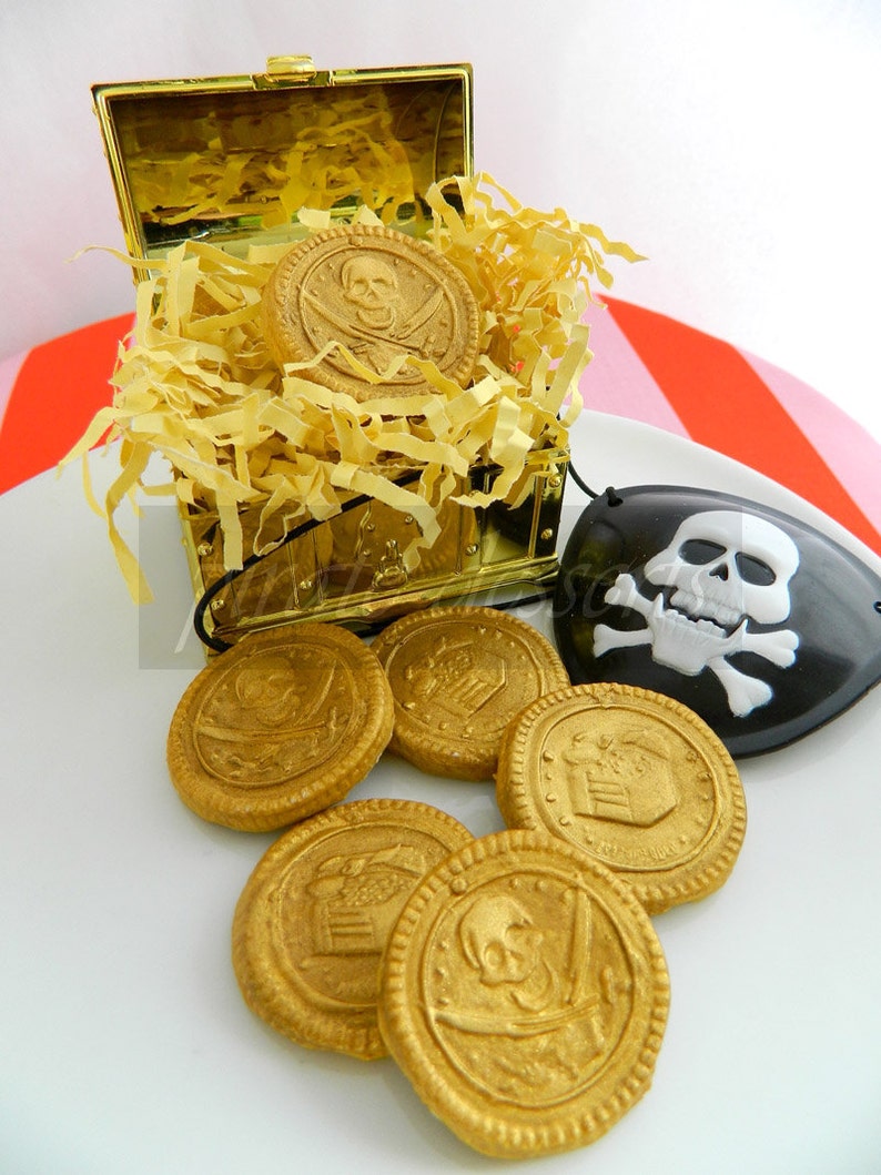 Edible Pirate Cupcake Toppers GOLD DOUBLOON Sugar Coin Pirate Etsy