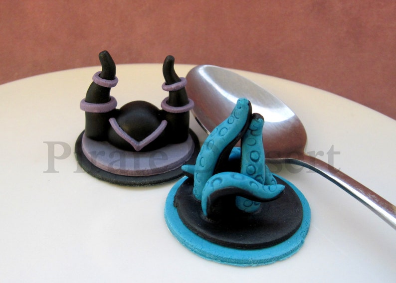 DISNEY VILLAINS Edible Cupcake Toppers Disney Villains Party Etsy