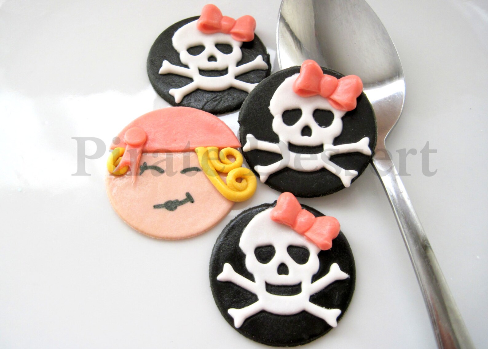 Edible Pirate Cupcake Toppers Pirate Girl Birthday Party Set Etsy